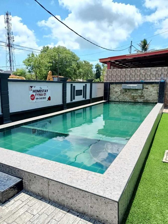 Homestay Kemaman Private Pool Fyna Chukai Luaran gambar