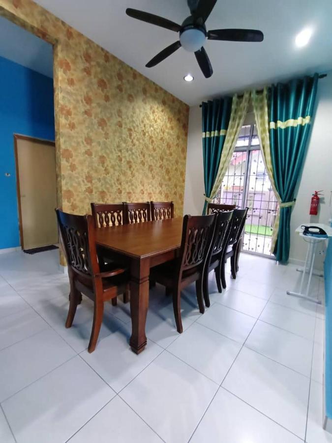 Homestay Kemaman Private Pool Fyna Chukai Luaran gambar