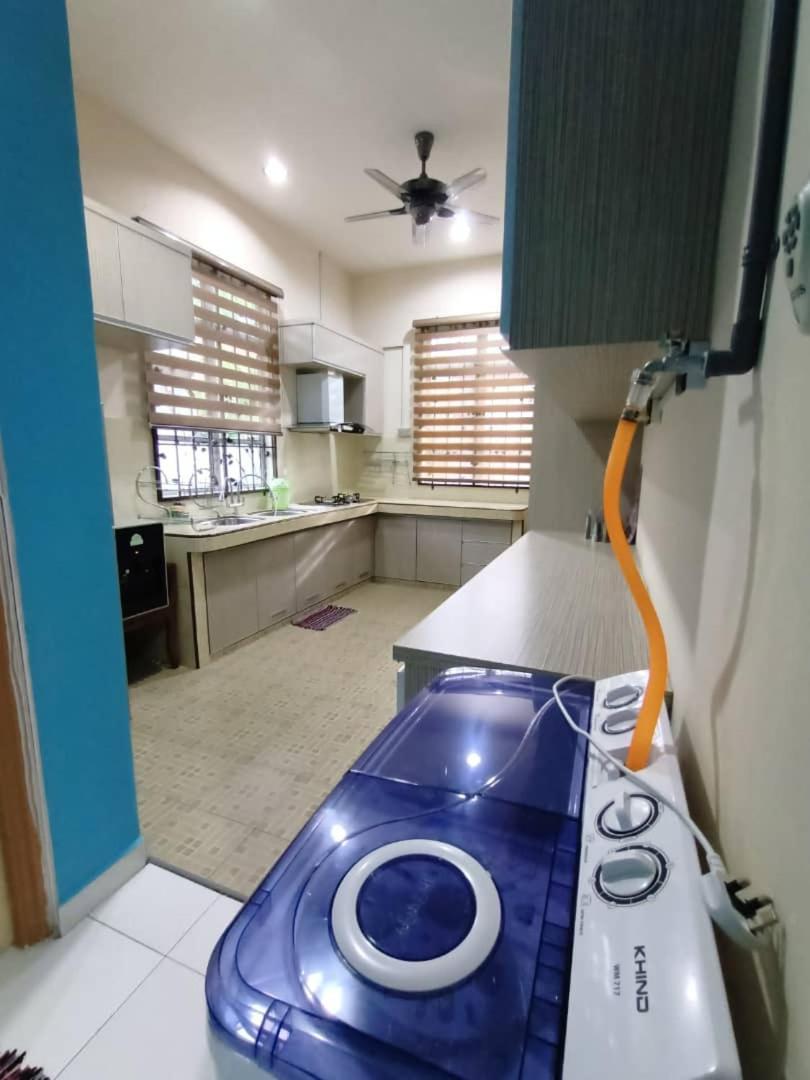 Homestay Kemaman Private Pool Fyna Chukai Luaran gambar